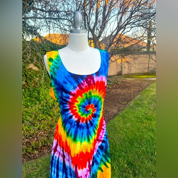 HARMONY-colorful Tie-Dye Sleeveless Dress - Picture 4 of 6